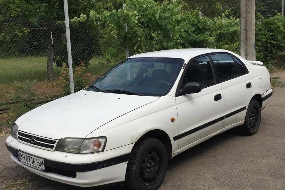 Продам Toyota Carina 1993 года в Одессе