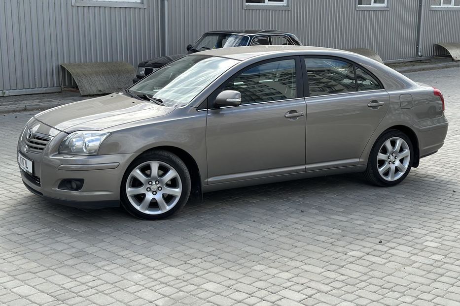 Продам Toyota Avensis 2006 года в Луцке