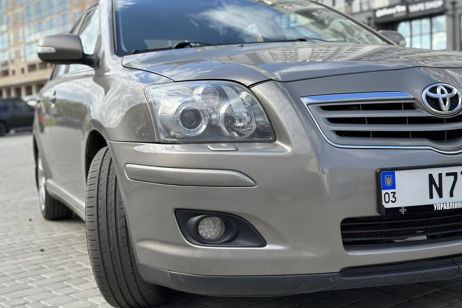 Продам Toyota Avensis 2006 года в Луцке