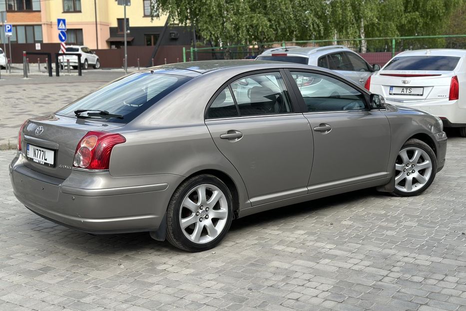 Продам Toyota Avensis 2006 года в Луцке