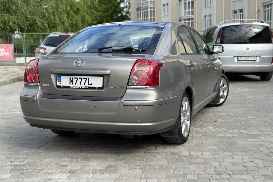 Продам Toyota Avensis 2006 года в Луцке