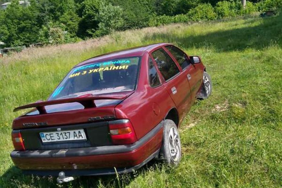 Продам Opel Vectra B 1.8 1992 года в г. Вижница, Черновицкая область