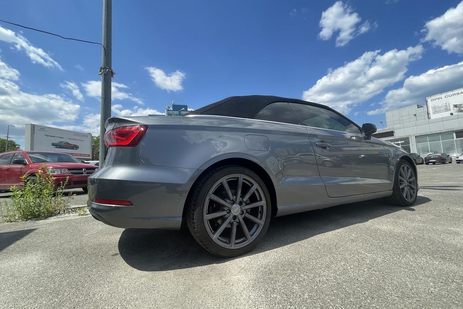 Продам Audi A3 Cabriolet S-line TFSi 2016 года в Киеве