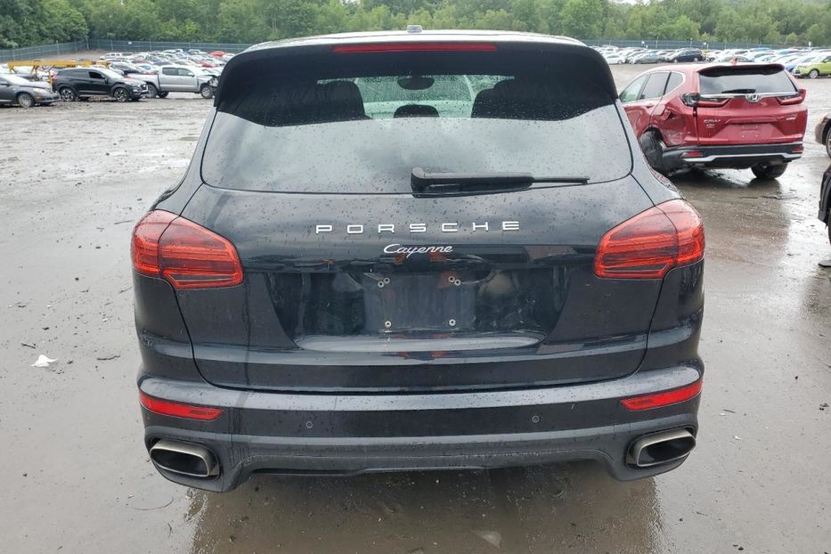 Продам Porsche Cayenne 2016 года в Луцке