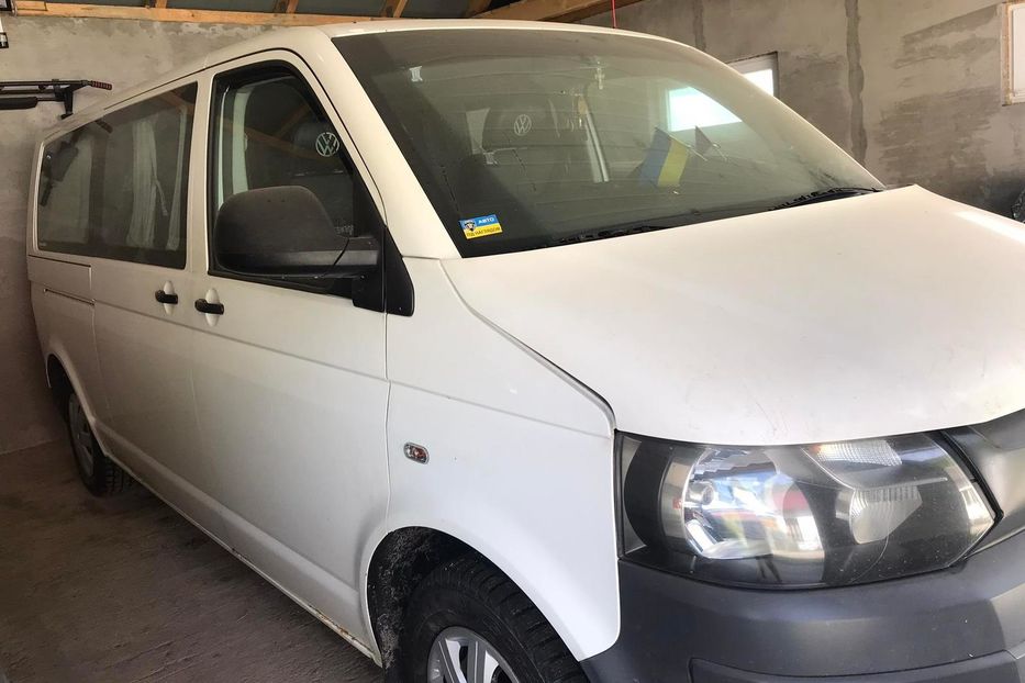 Продам Volkswagen T5 (Transporter) пасс. 2011 года в г. Хуст, Закарпатская область