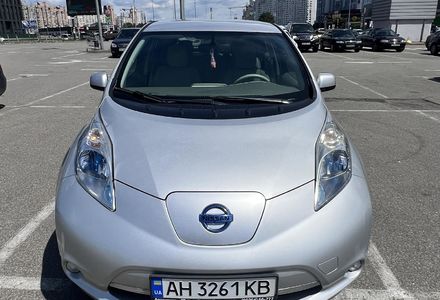 Продам Nissan Leaf 2013 года в Киеве