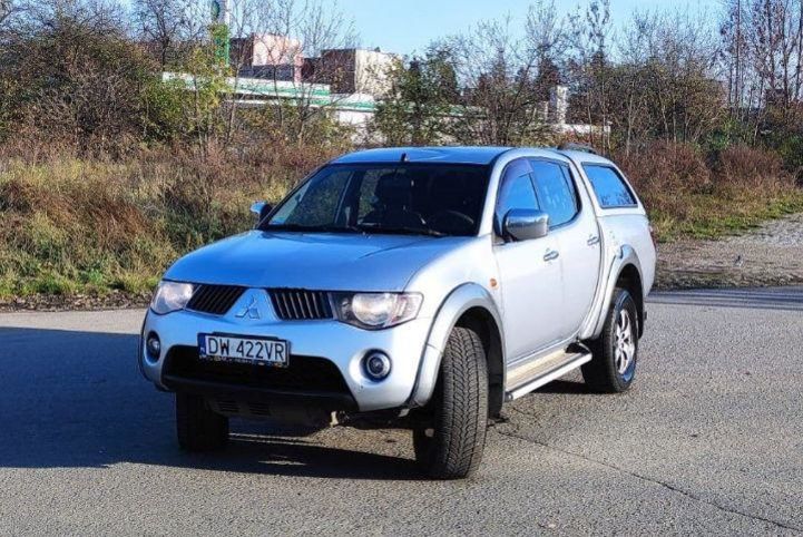 Продам Mitsubishi L 200 2008 года в г. Днепровка, АР Крым