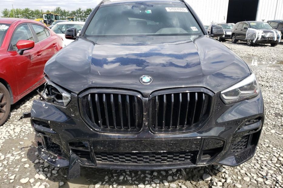 Продам BMW X5 2022 года в Киеве