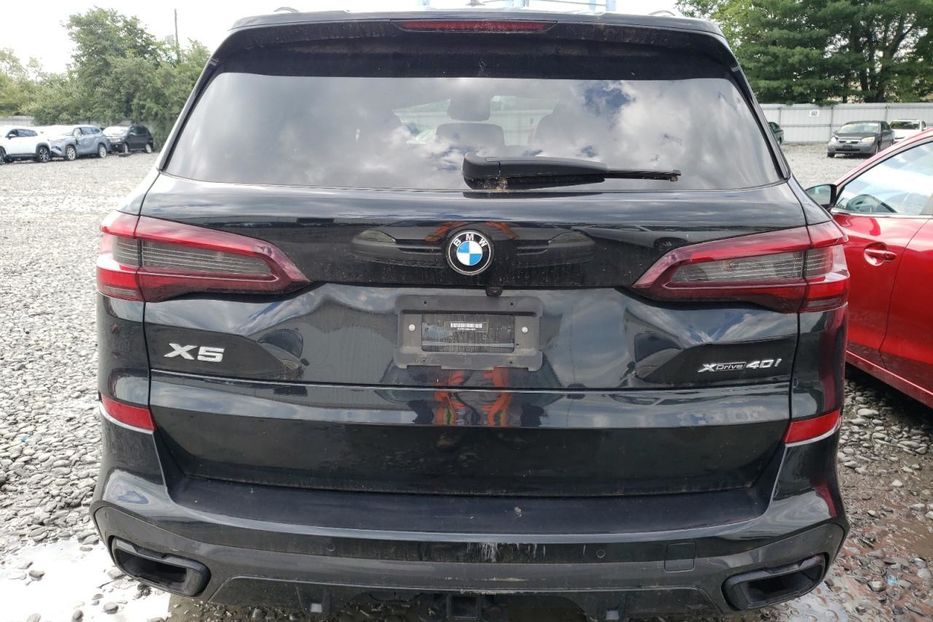 Продам BMW X5 2022 года в Киеве