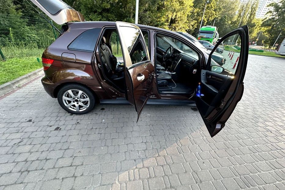 Продам Mercedes-Benz B 180 W245 B180 CDI 2008 года в Киеве