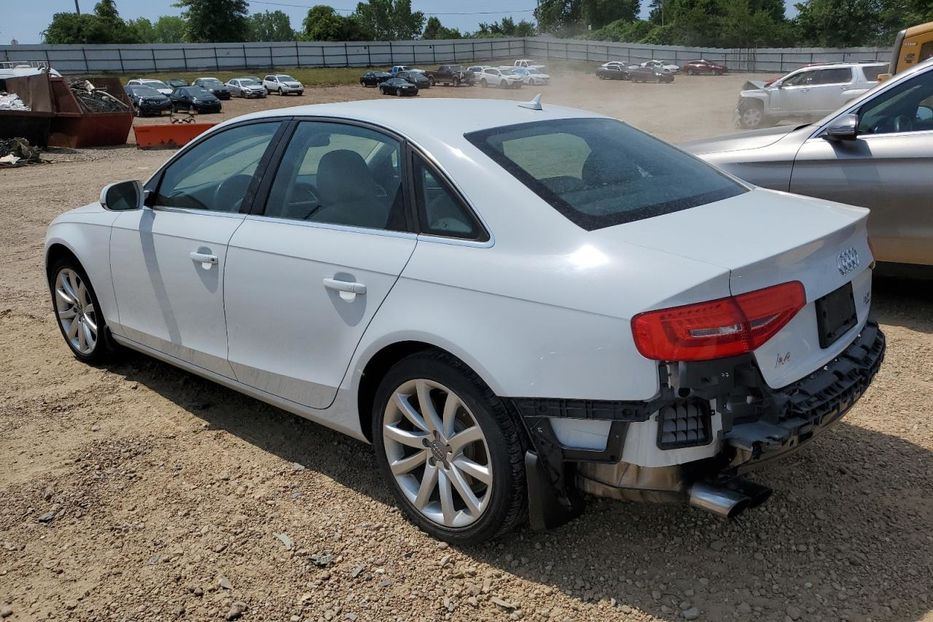 Продам Audi A4 2013 года в Луцке