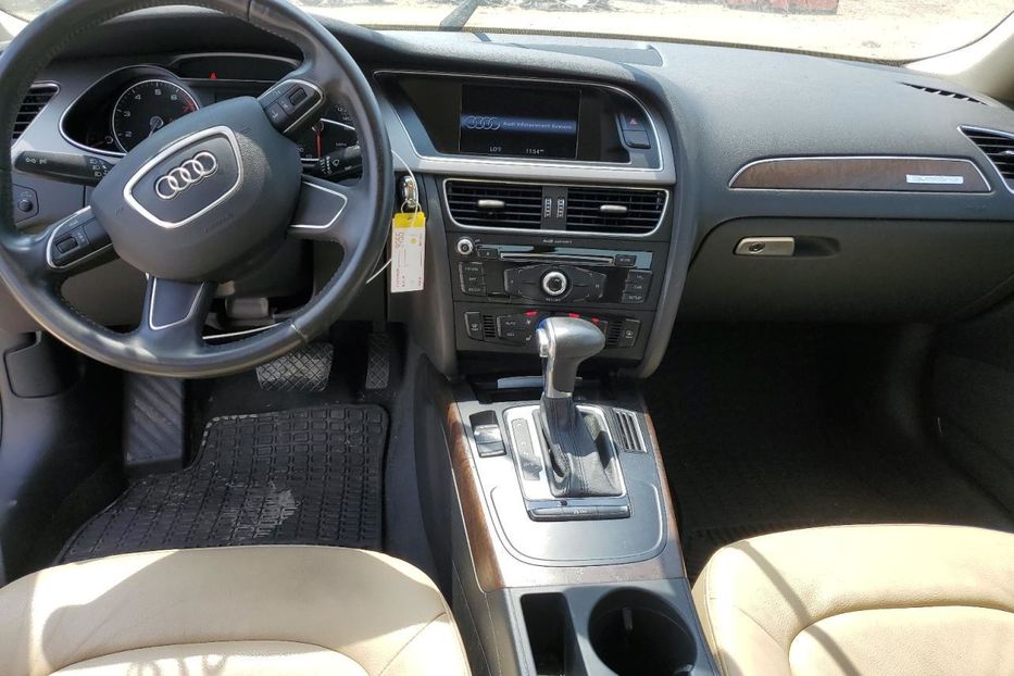 Продам Audi A4 2013 года в Луцке