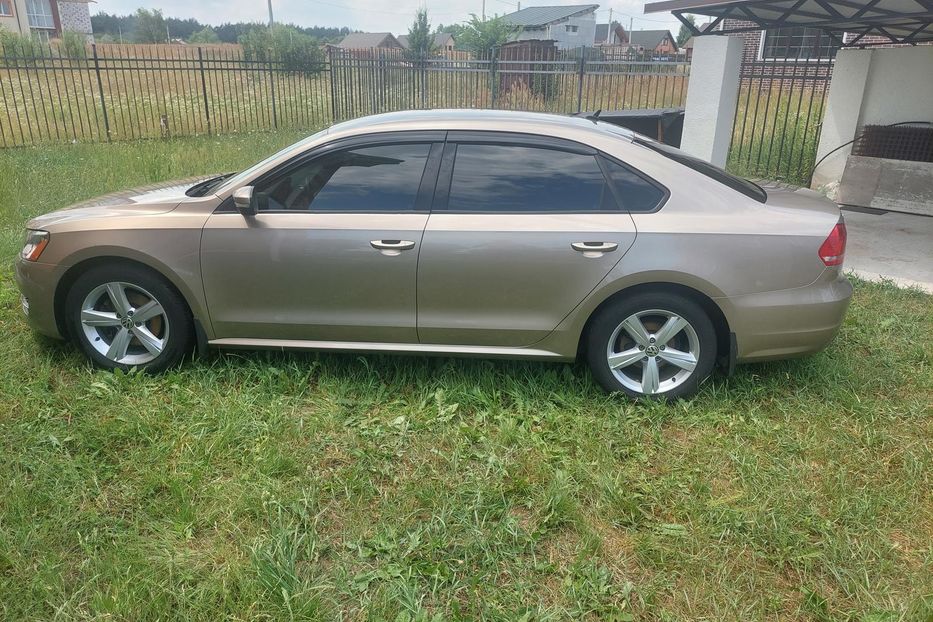 Продам Volkswagen Passat B7 2014 года в Киеве