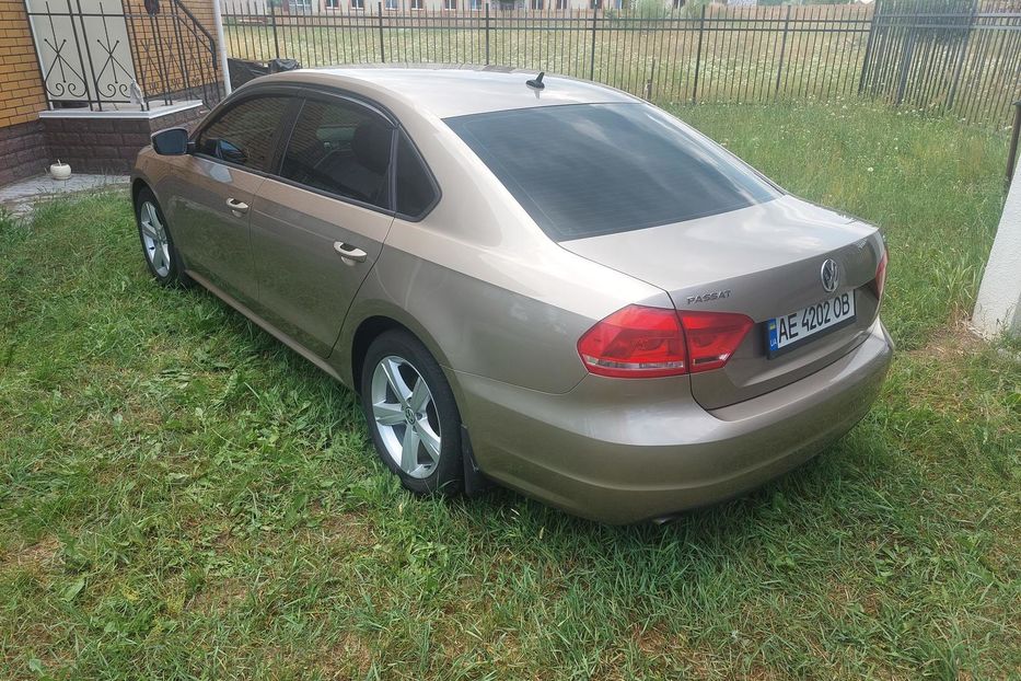 Продам Volkswagen Passat B7 2014 года в Киеве