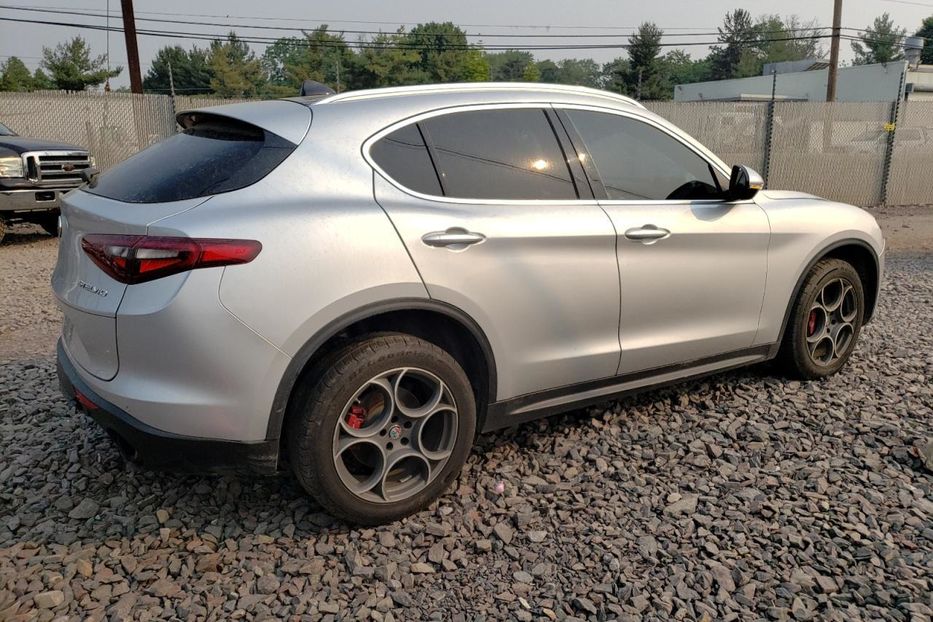 Продам Alfa Romeo Stelvio TI 2018 года в Луцке