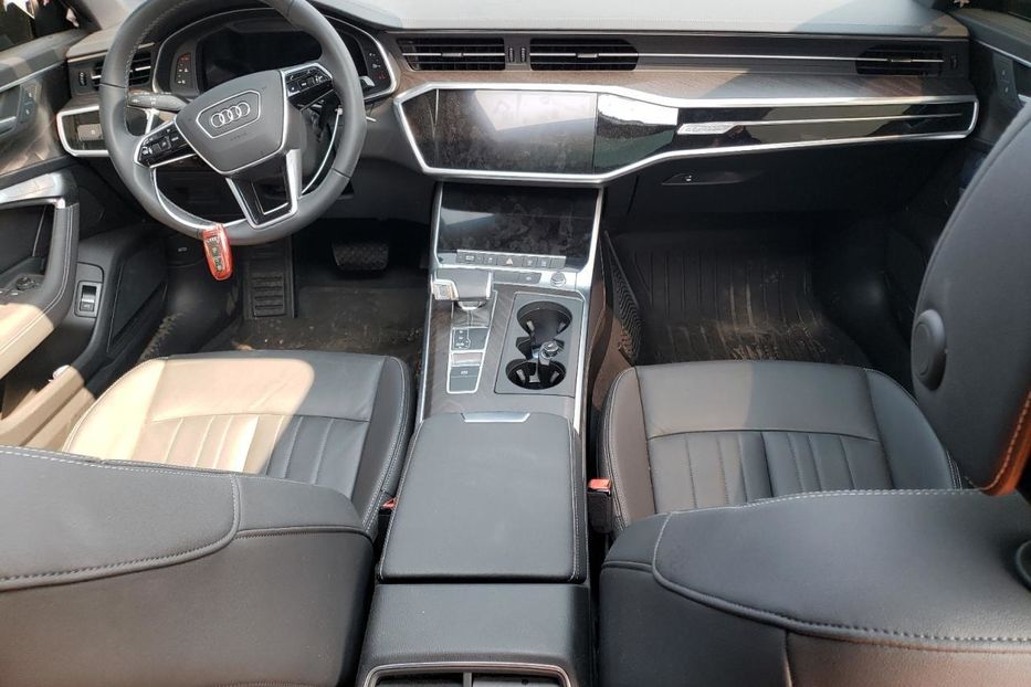 Продам Audi A6 2022 года в Киеве