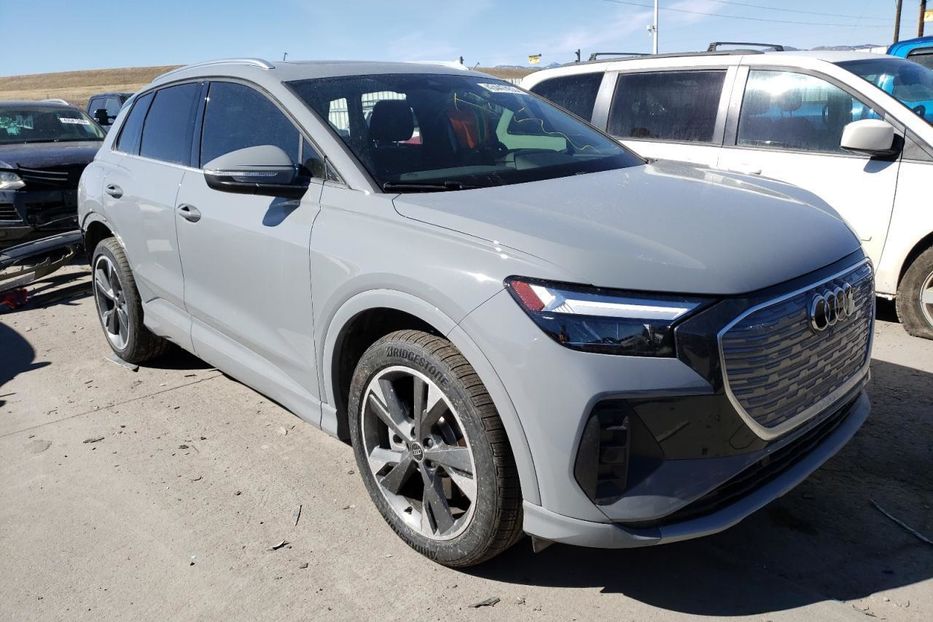 Продам Audi Q3 Q4 2020 года в Луцке