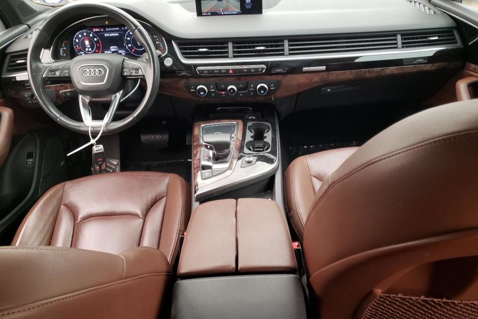 Продам Audi Q7 2018 года в Киеве