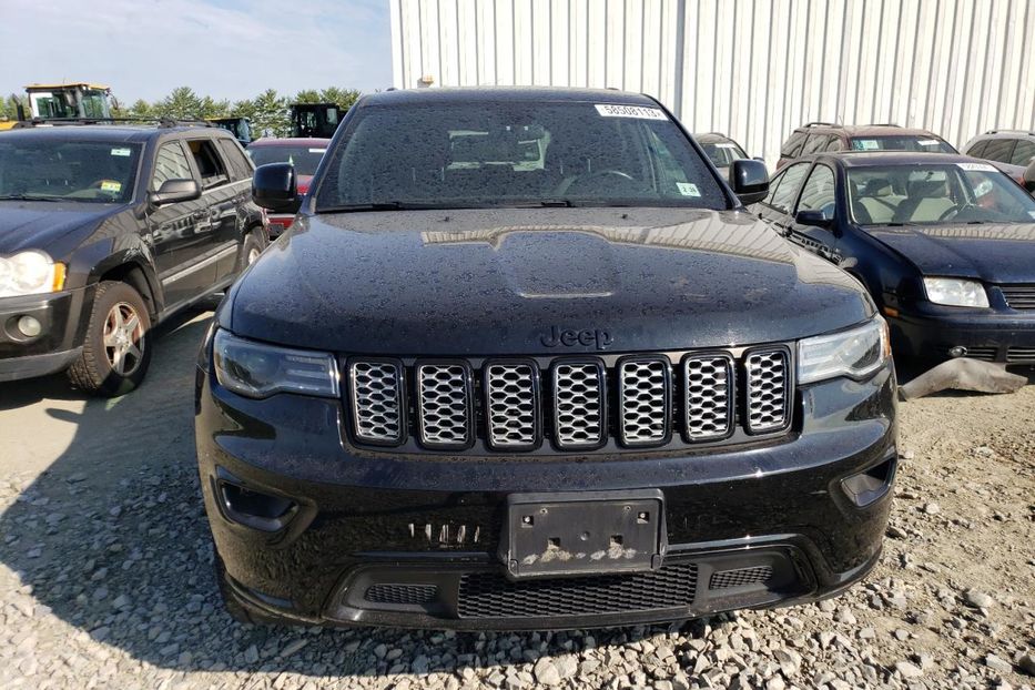 Продам Jeep Grand Cherokee 2021 года в Киеве