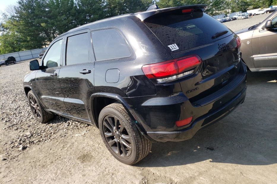 Продам Jeep Grand Cherokee 2021 года в Киеве