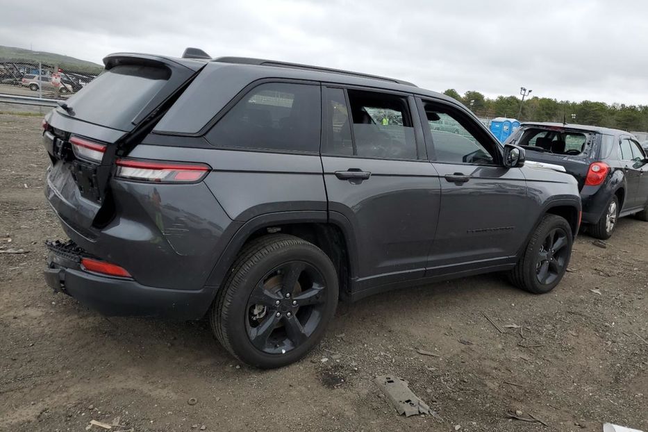 Продам Jeep Grand Cherokee 2022 года в Киеве