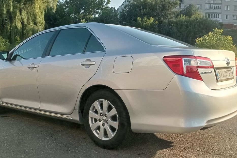 Продам Toyota Camry 2012 года в Киеве