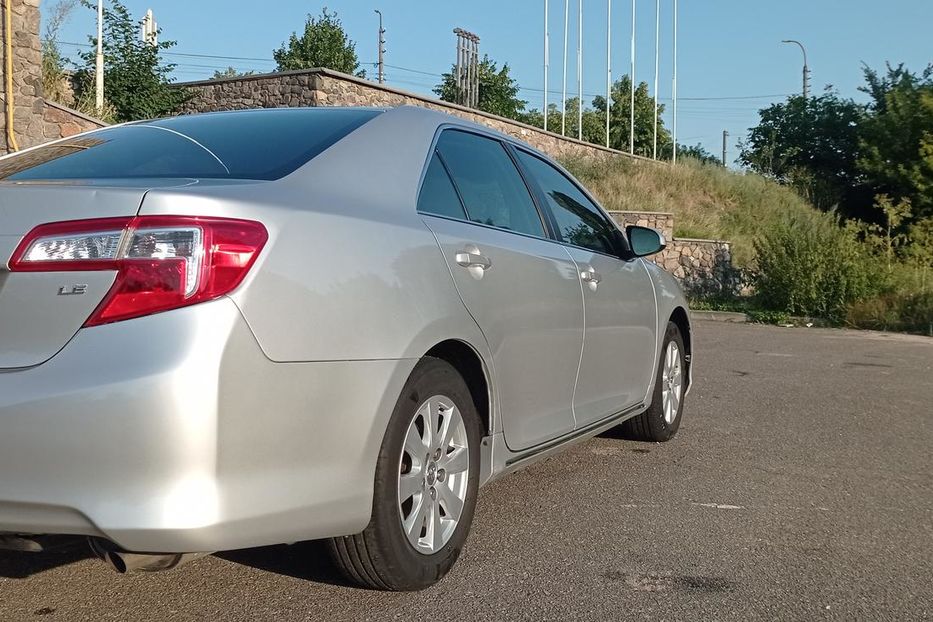 Продам Toyota Camry 2012 года в Киеве