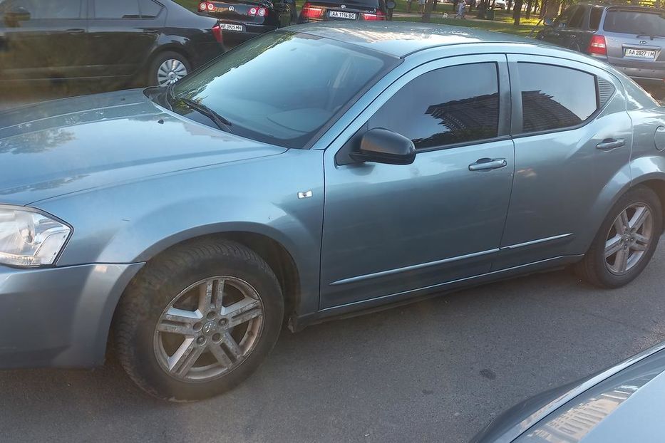 Продам Dodge Avenger 2008 года в Киеве