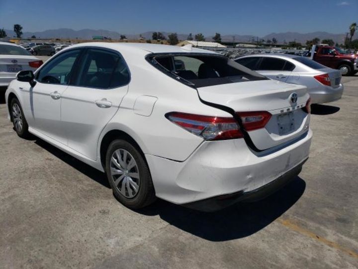 Продам Toyota Camry 2020 года в Киеве