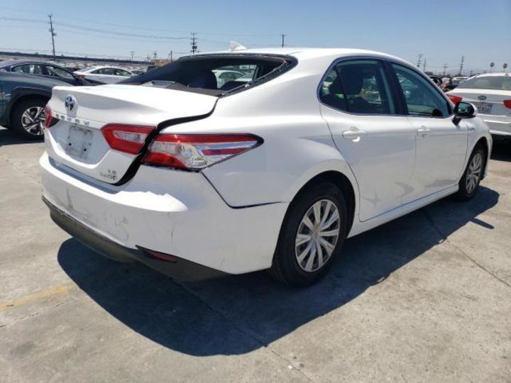 Продам Toyota Camry 2020 года в Киеве