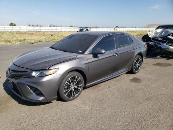 Продам Toyota Camry 2018 года в Одессе