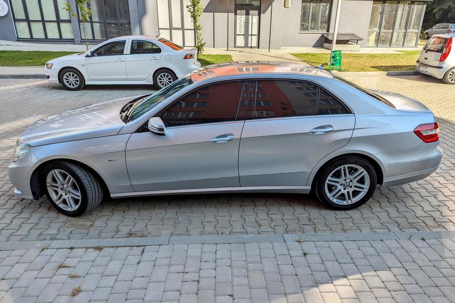 Продам Mercedes-Benz E-Class 2.2 cdi 2009 года в Черновцах