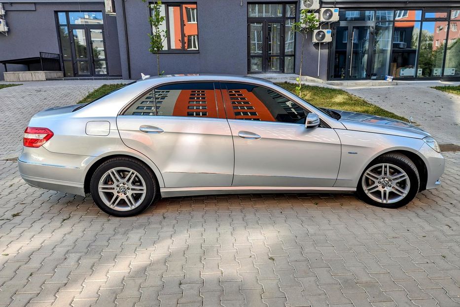 Продам Mercedes-Benz E-Class 2.2 cdi 2009 года в Черновцах