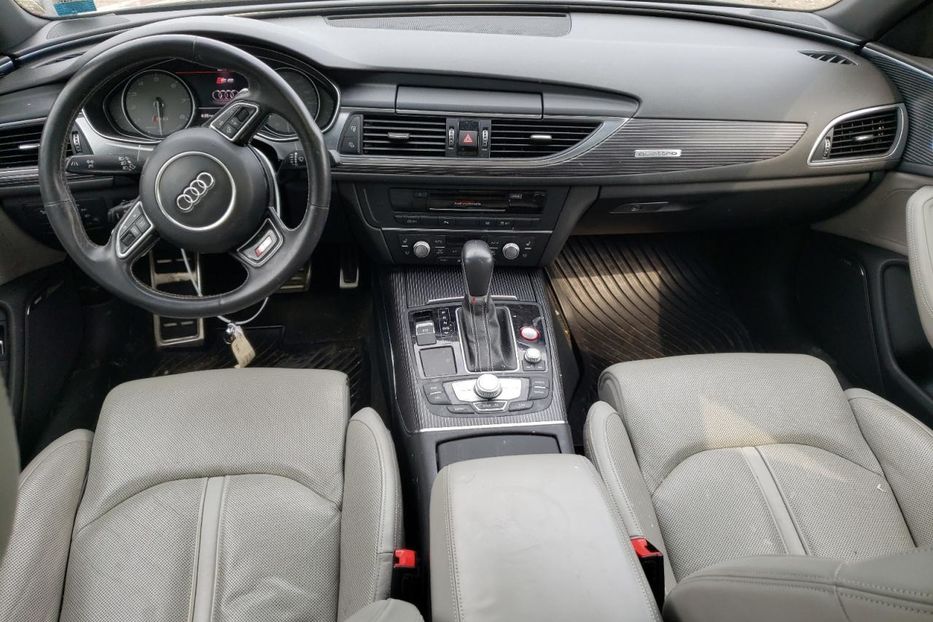 Продам Audi S6 2016 года в Киеве