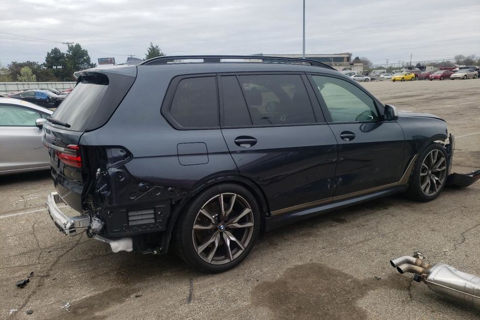 Продам BMW X7 2022 года в Киеве