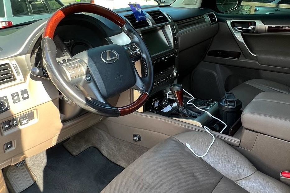 Продам Lexus GX 460 2016 года в Днепре