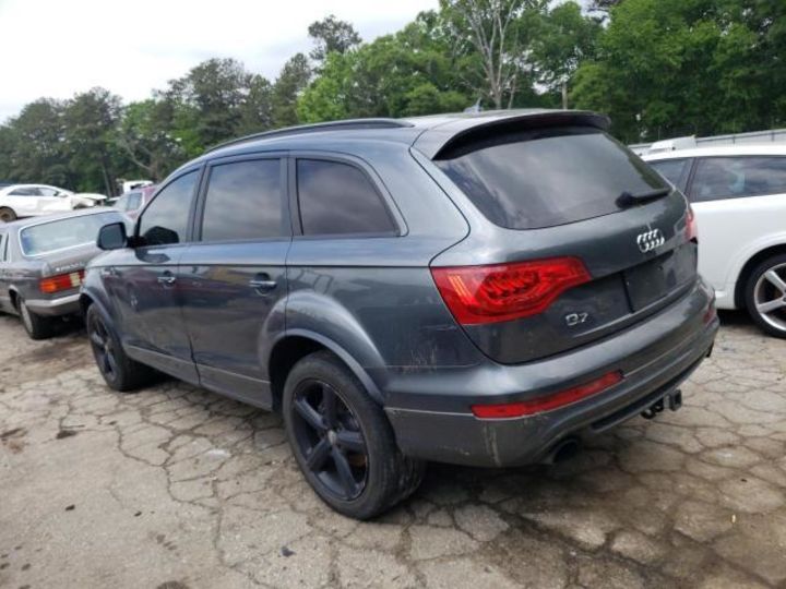 Продам Audi Q7 2013 года в Киеве