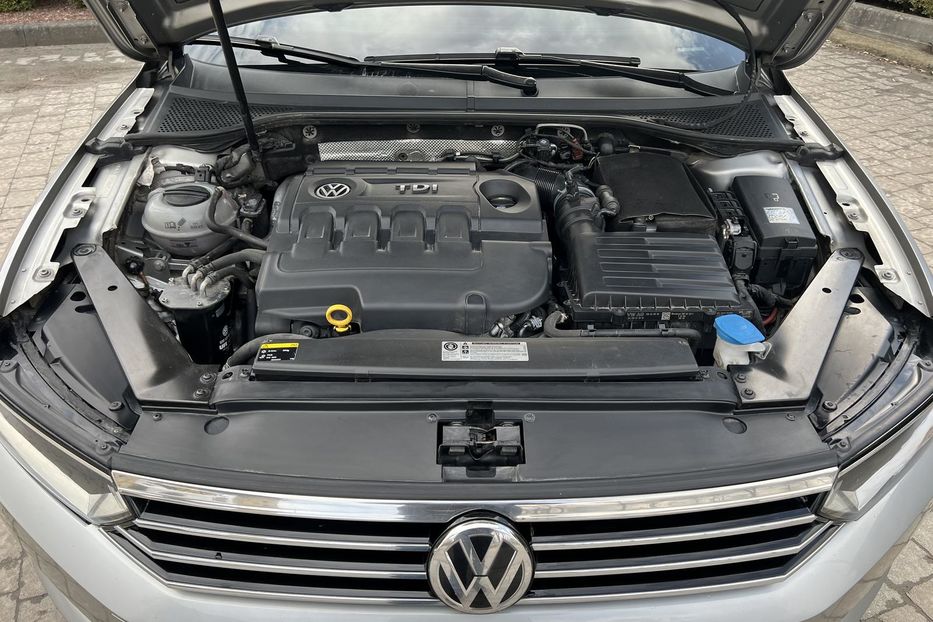 Продам Volkswagen Passat B8 2015 года в Львове