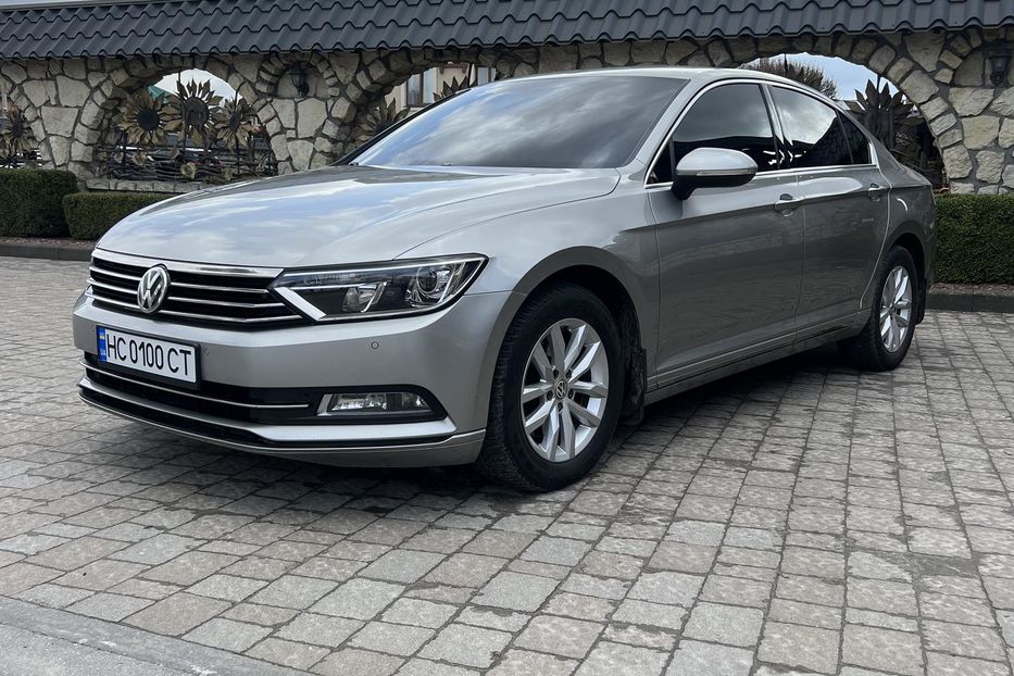 Продам Volkswagen Passat B8 2015 года в Львове