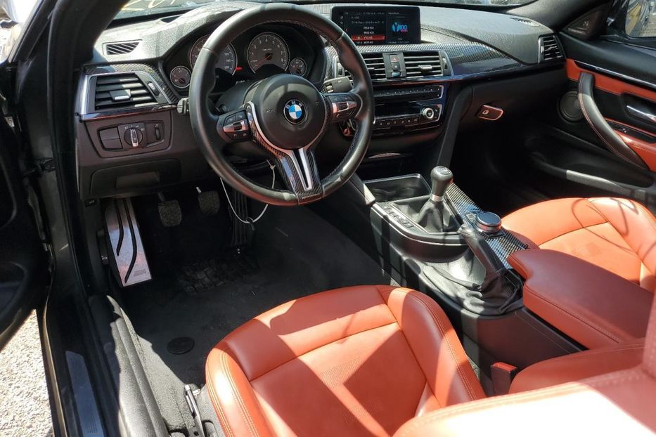 Продам BMW M4 2018 года в Луцке