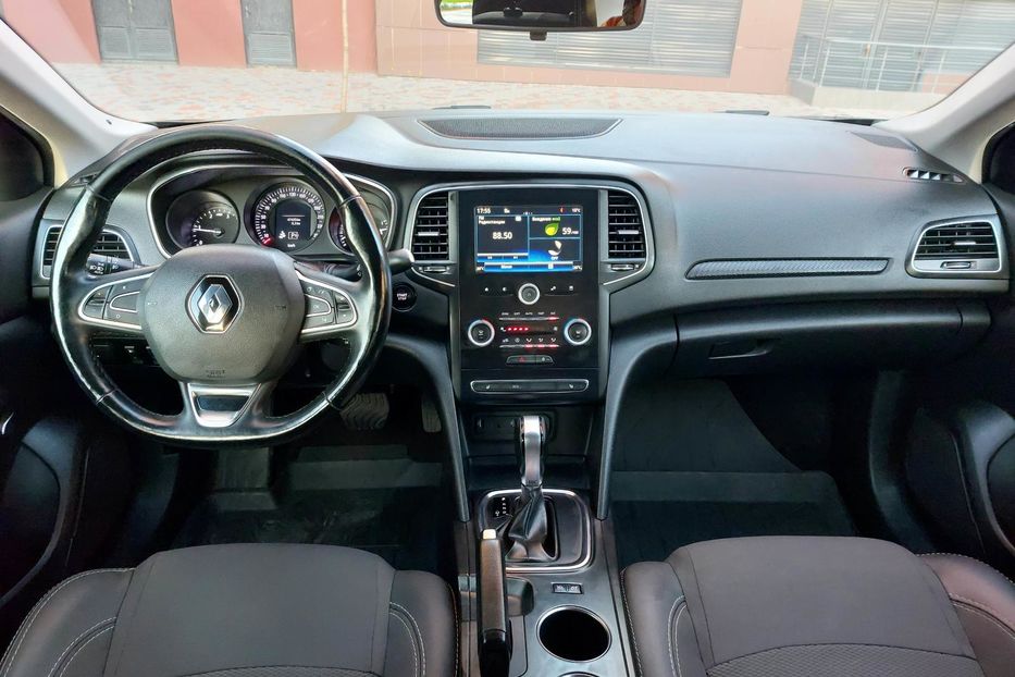 Продам Renault Megane Sedan  2018 года в Днепре