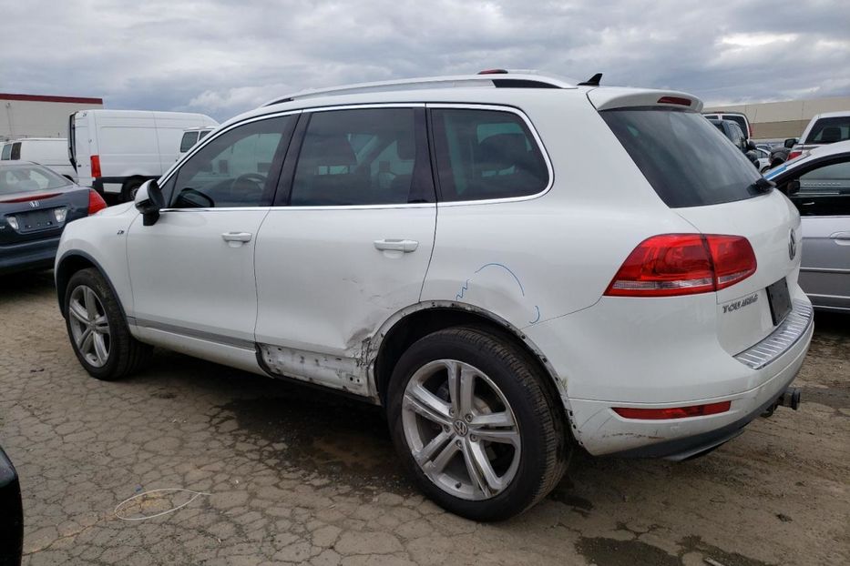 Продам Volkswagen Touareg 2014 года в Киеве