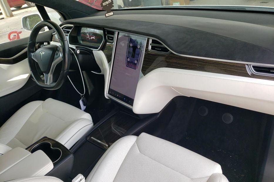 Продам Tesla Model X 2015 года в Луцке