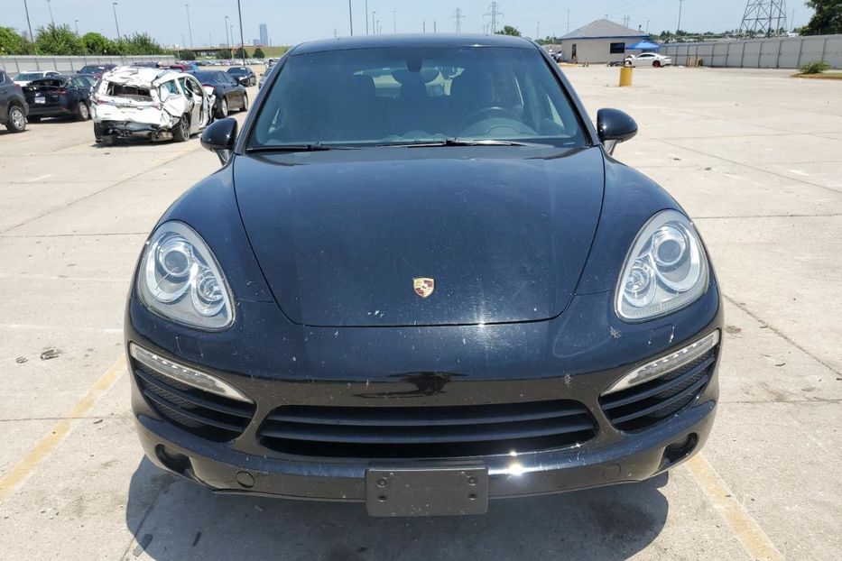 Продам Porsche Cayenne 2013 года в Луцке