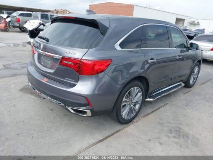 Продам Acura MDX 2017 года в Киеве