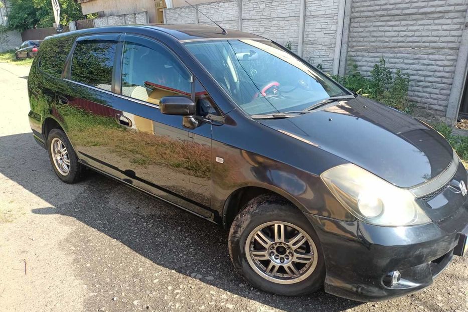 Продам Honda Stream RN3  2004 года в Киеве