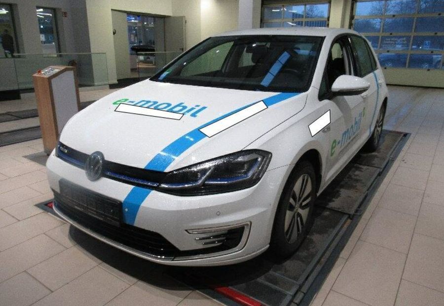 Продам Volkswagen e-Golf Volkswagen e-Golf Comfortline  2019 года в Ровно