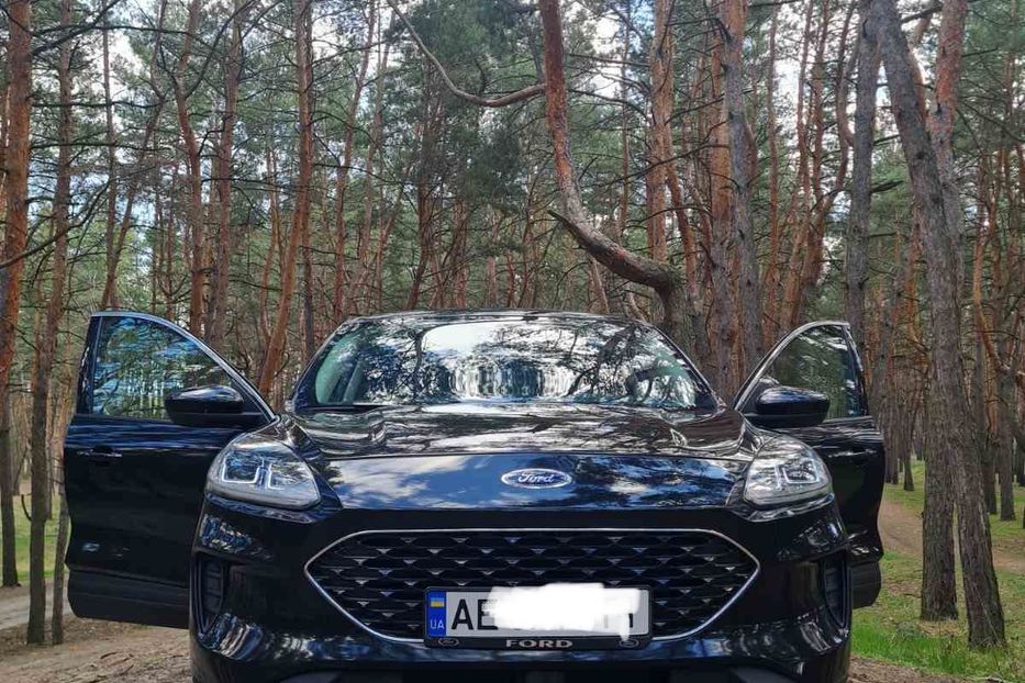 Продам Ford Escape 2019 года в Днепре