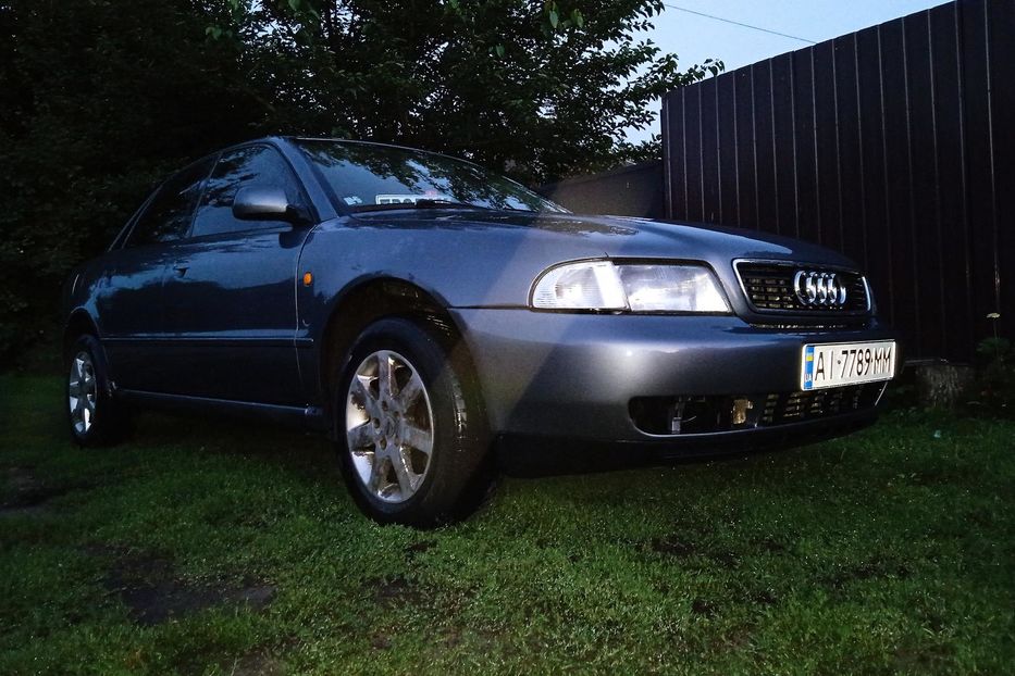 Продам Audi A4 Седан 1997 года в г. Бобровица, Черниговская область