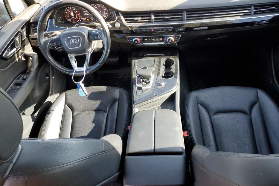 Продам Audi Q7 Premium Plus  2017 года в Киеве